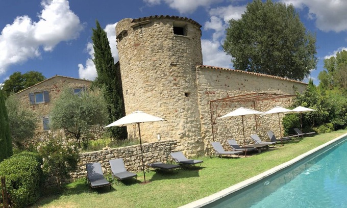 Roussillon Cottage | LE JAS, the cottage whose decoration is directly inspired by nature