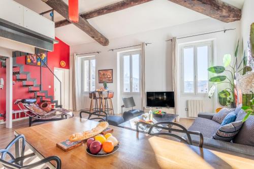 Hotel-de-Ville Apartment | Le Loft du Panier Design Central Vue imprenable