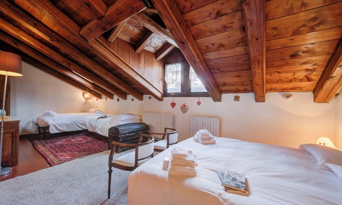Bardonecchia Apartment | Le Meublé (between City Center & Skiing)