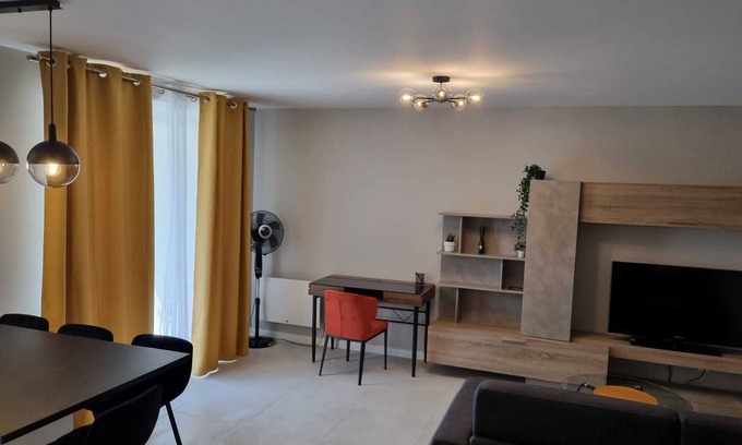 Mondonville Apartment | Le Monti, upscale apartment near airbus and 5 min from MEETT, and airport