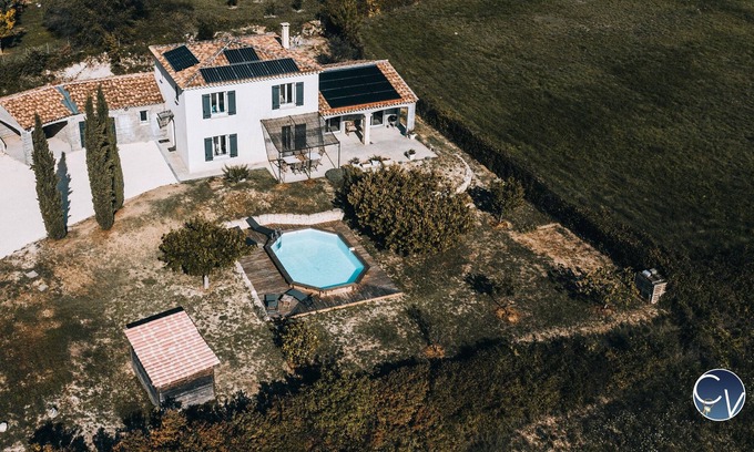 Issirac Villa | Le nid des Grands Ducs Villa Avec Piscine