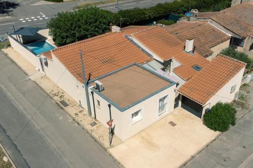L'Isle-sur-la-Sorgue Apartment | Le Nid'Isle - Stationnement privé gratuit - Wi-Fi performant - Climatisation
