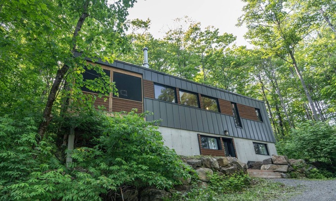 Sainte-Emelie-de-L'Energie Ski Chalet | Le Pik-Bois - In the middle of nature with Spa