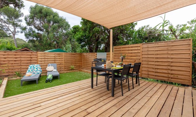 Giens House | Le Palmier, mobil-home sans vis-à-vis idéalement situé entre mer et vignes