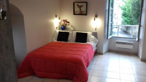 Aiguihe Apartment | Le Petit Dyke