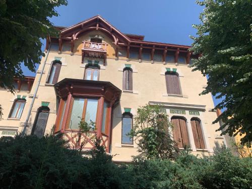 Thizy-les-Bourgs House | le relai des favorites