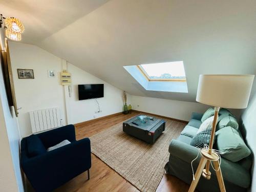 Laon Sud Apartment | Le Spacieux Couturier - Calme - Gare centre