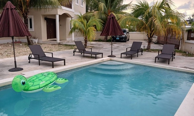 Nassau Apartment | Leah's Heaven - Cozy One Bedroom Suite