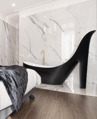 Macon Apartment | Legend Majestic - Baignoire chaussure - TV Miroir - Parking Privé GRATUIT