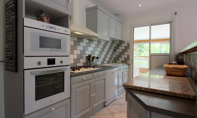 Merignas House | Lembellie - Merignas