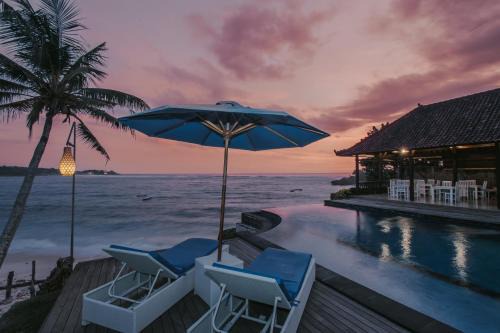 Mushroom Bay Resort | Lembongan Seaview