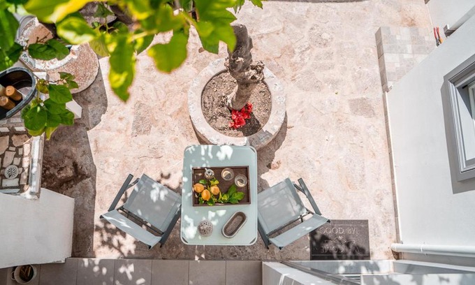 idhra Apartment | LEMON TREE - HYDRA DREAM HOUSES