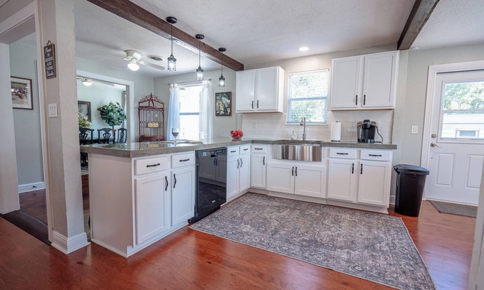 Ocala Other | Lemonade Acres, Where Horses Stay for Free!