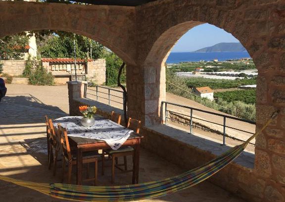 Livadi Apartment | Leonidio Rock climbing house