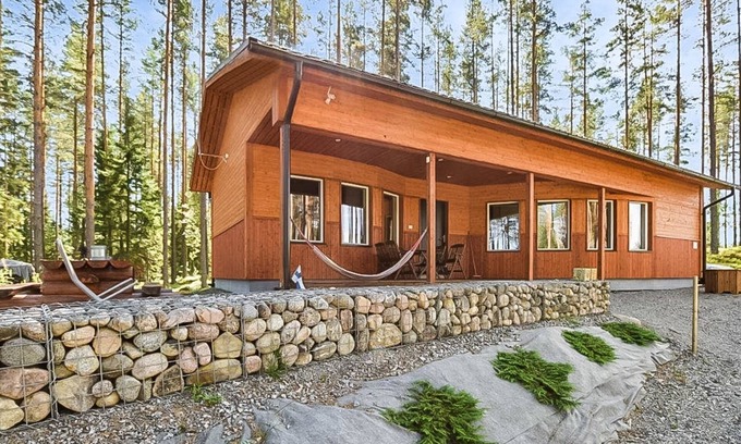 Saarijarvi House | Lepovalkeinen by Interhome