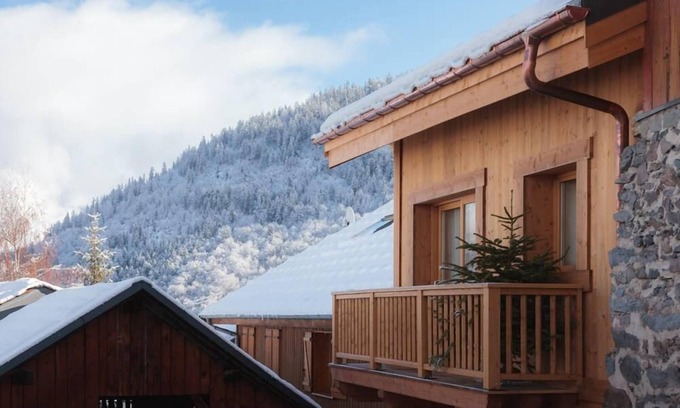 Les Allues Ski Chalet | Les Allues: Meribel farmhouse, renovated in Christmas 2013, 4* rating, Meribel