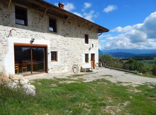 Moye House | Les Bellevues