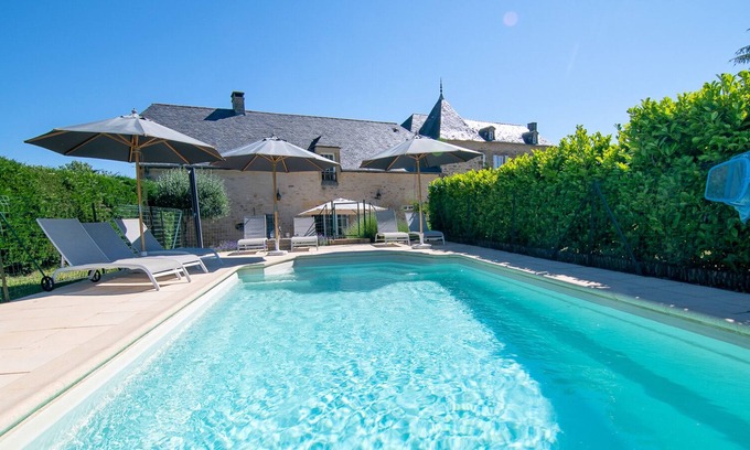 Saint-Crepin-et-Carlucet Villa | Les Charmes de Carlucet-Beaux Reves 3 bed Villa with pool, near Sarlat, Dordogne