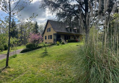 Saint-Estephe Bed & Breakfast | 'Les Comètes' B&B