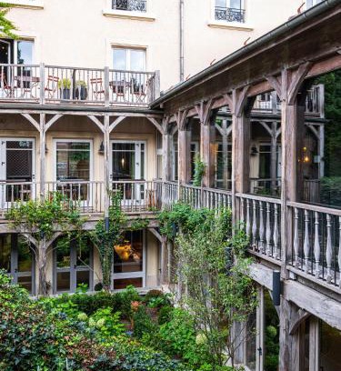 Ville-d'Avray Hotel | Les Etangs de Corot