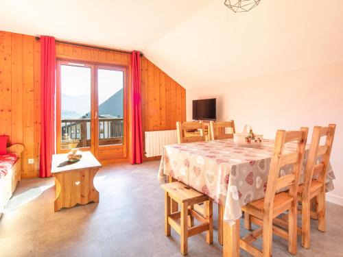 Saint-Sorlin-d'Arves Apartment | Les Huskies-51-Appart Renove-6 pers