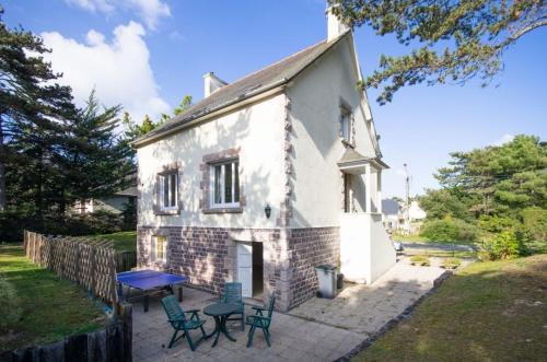 Sables-d'Or-les-Pins House | Les magnolias