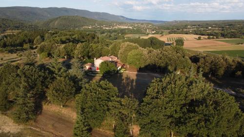 Cereste Bed & Breakfast | Les Néfliers chambre d'hôtes