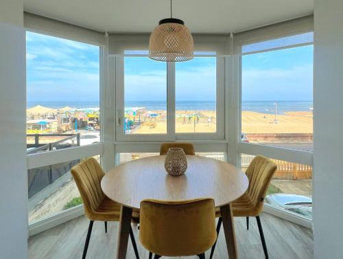 Houlgate Apartment | Les pieds dans l'eau/F2 avec vue sur Mer