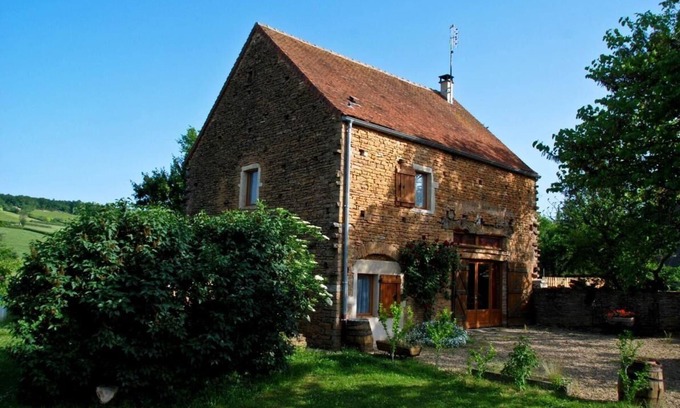 Viry House | Les Pierres Dorées - BONNAY-SAINT-YTHAIRE