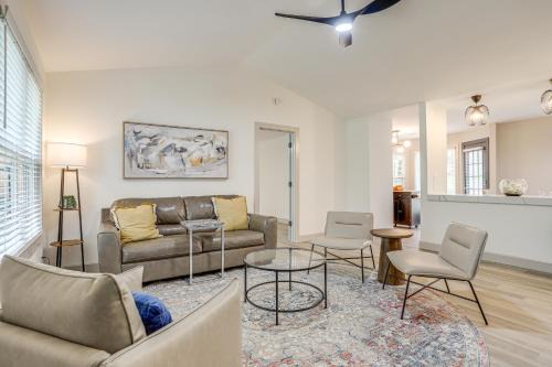 Woodstock House | Less Than 1 Mi to Main St and Amphitheater Woodstock Home!