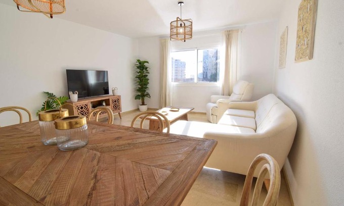 Plaza de Toros Vieja Apartment | Letmalaga River Views