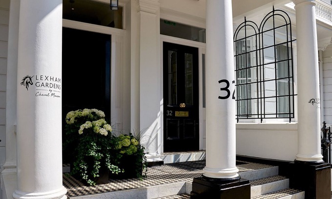 Kensington Apartment | Lexham Gardens by Cheval Maison