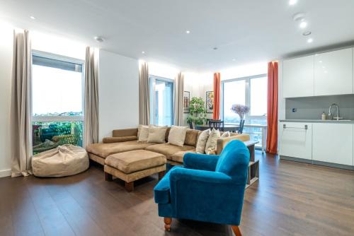Nine Elms Apartment | Lexington Suite Devereux Residences