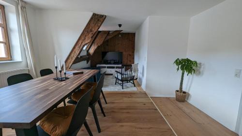 Innenstadt Apartment | LIBORIA I Als Gruppe im Denkmal Augsburgs