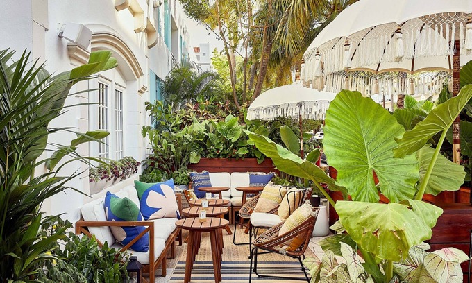 South Pointe Hotel | Life House, South of Fifth