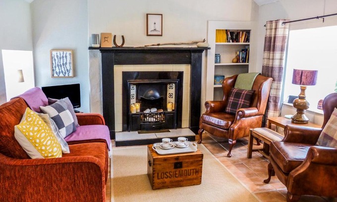 Lossiemouth House | Lilac Cottage