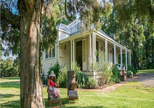 Lovedale House | Lillians on Lovedale