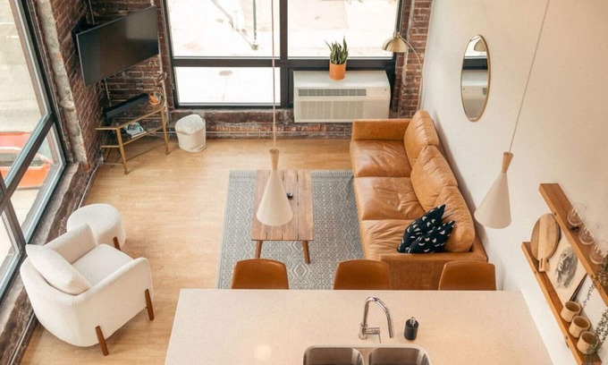 Duluth Apartment | Lincoln Park Craft District's Centerpiece