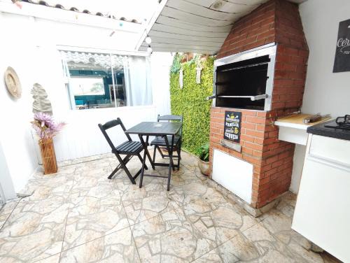 Ossos House | Linda casa em ossos 70 m da praia