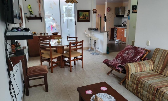 Anapoima House | Linda casa en Anapoima capacidad hasta 9 personas en Condominio con piscina
