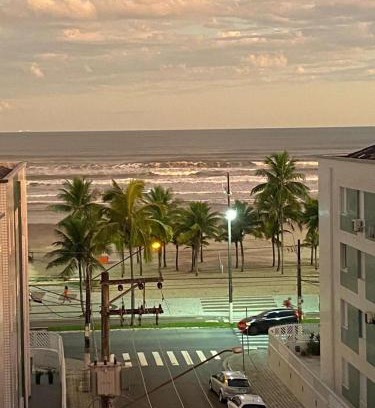 Tupi Apartment | Lindo Apartamento Padrão 140 m2 3 quartos e 2 suítes Vila Tupi Praia Grande