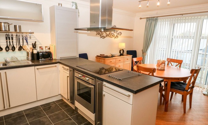 Edern Cottage | Linksway