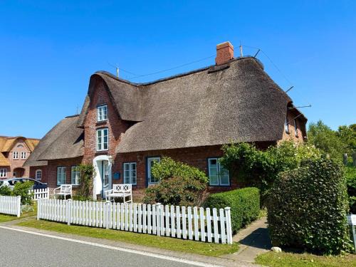 Oldsum House | Linn