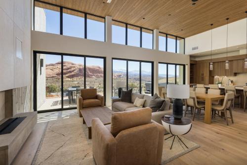 Moab House | LIONSBACK RESORT