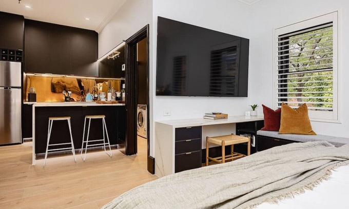 Chinatown Apartment | Little Bourke Street, Melbourne