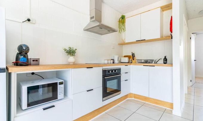 Cannonvale Apartment | Little Coastal Haven apartment with a pool!