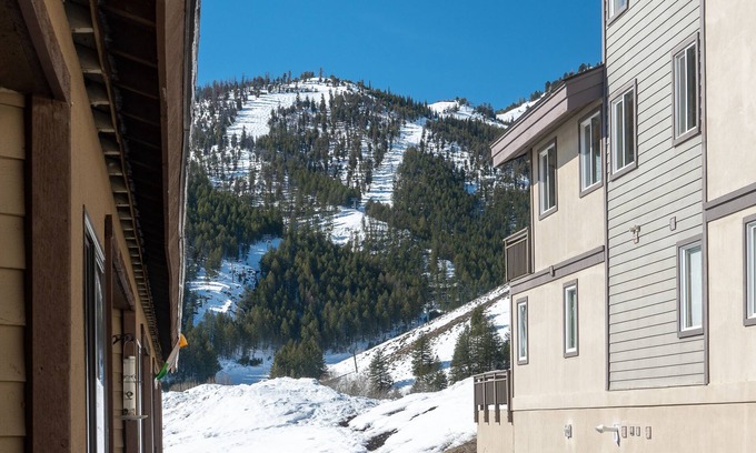 Ketchum Condo | Live the Ketchum Executive LIfe - Ski, Hike, Dine and Work