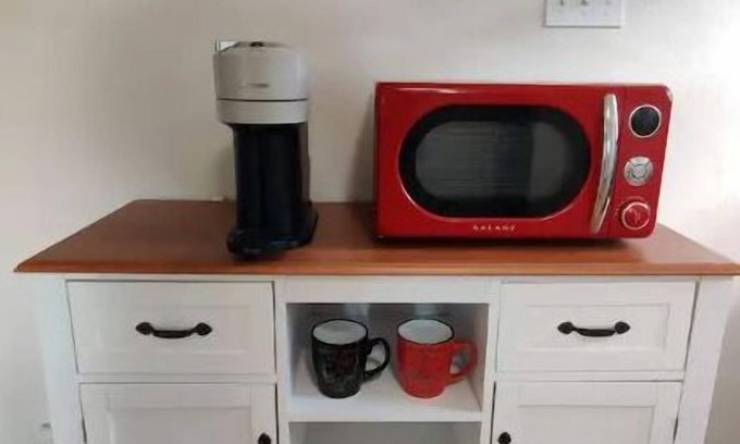 Kettering House | Lively 2 BR w/AC Near Hospitals And Fraze Pavilion
