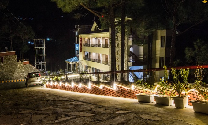Chail Resort | LivingStone Mountain Retreat Chail Premium Room