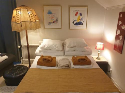 Umea Apartment | Ljus vindslägenhet- Nära Centralstationen